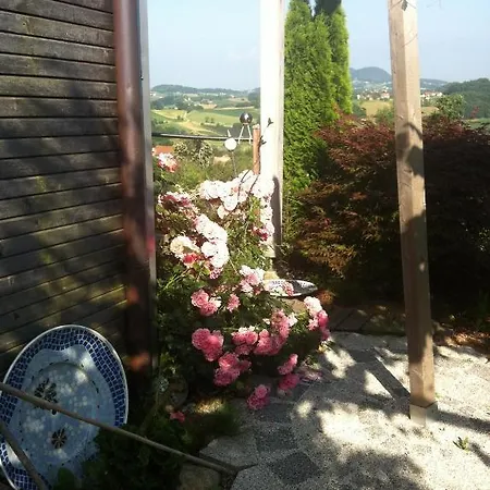 Gästeapartement Schlossblick Kapfenstein